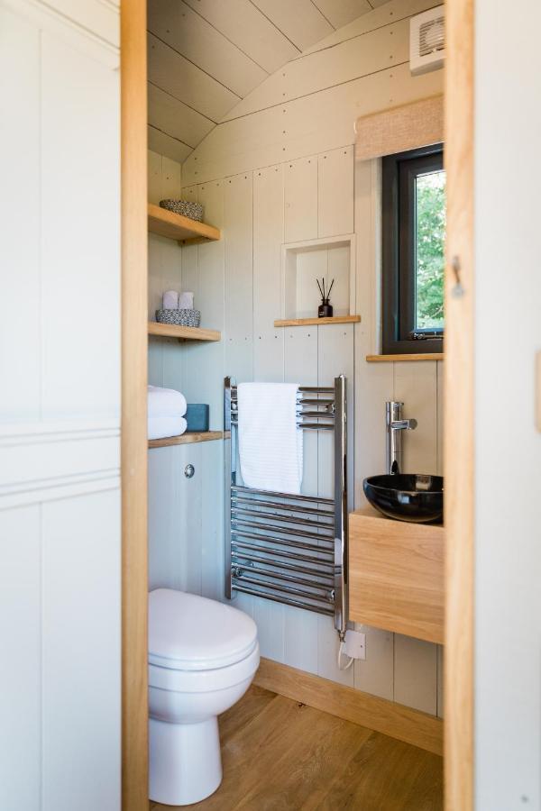 Boutique Cornish Shepherd'S Hut With Hot Tub Launceston Kültér fotó